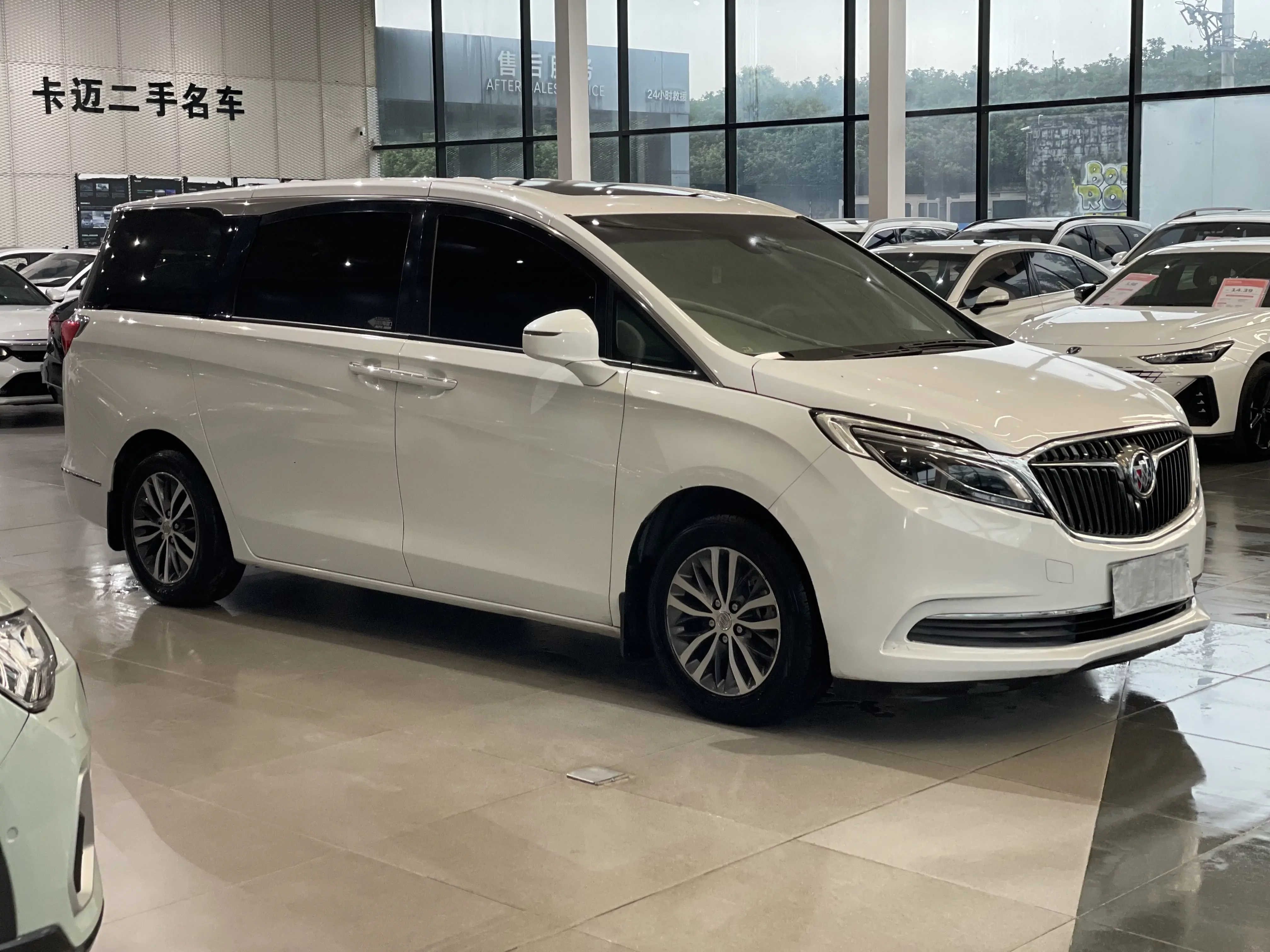 Buick GL8