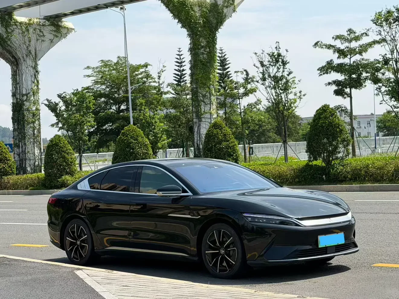 BYD Han EV