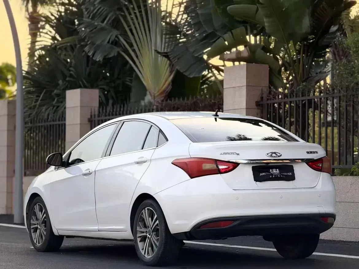 Chery Arrizo 5