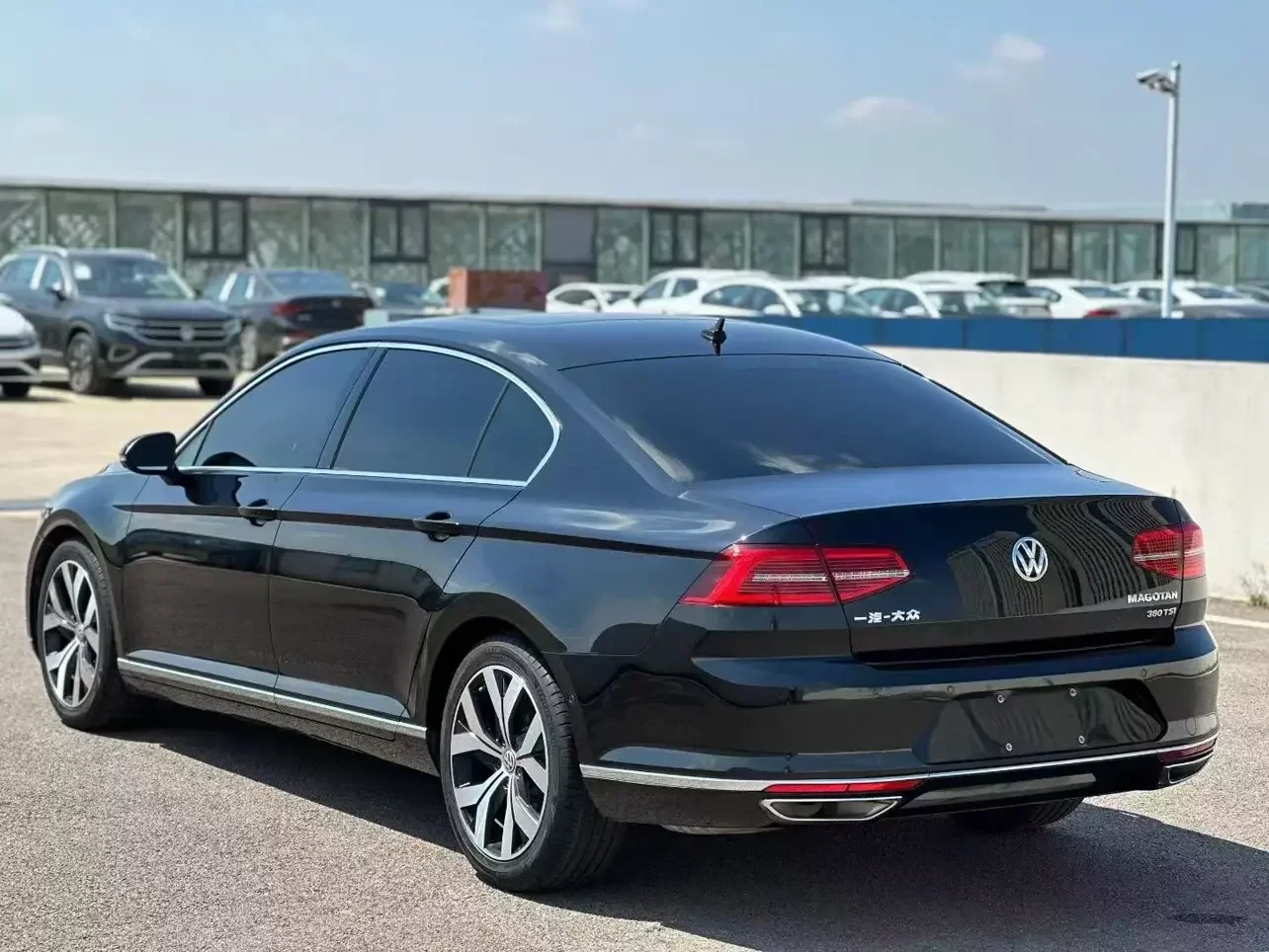 Volkswagen Magotan