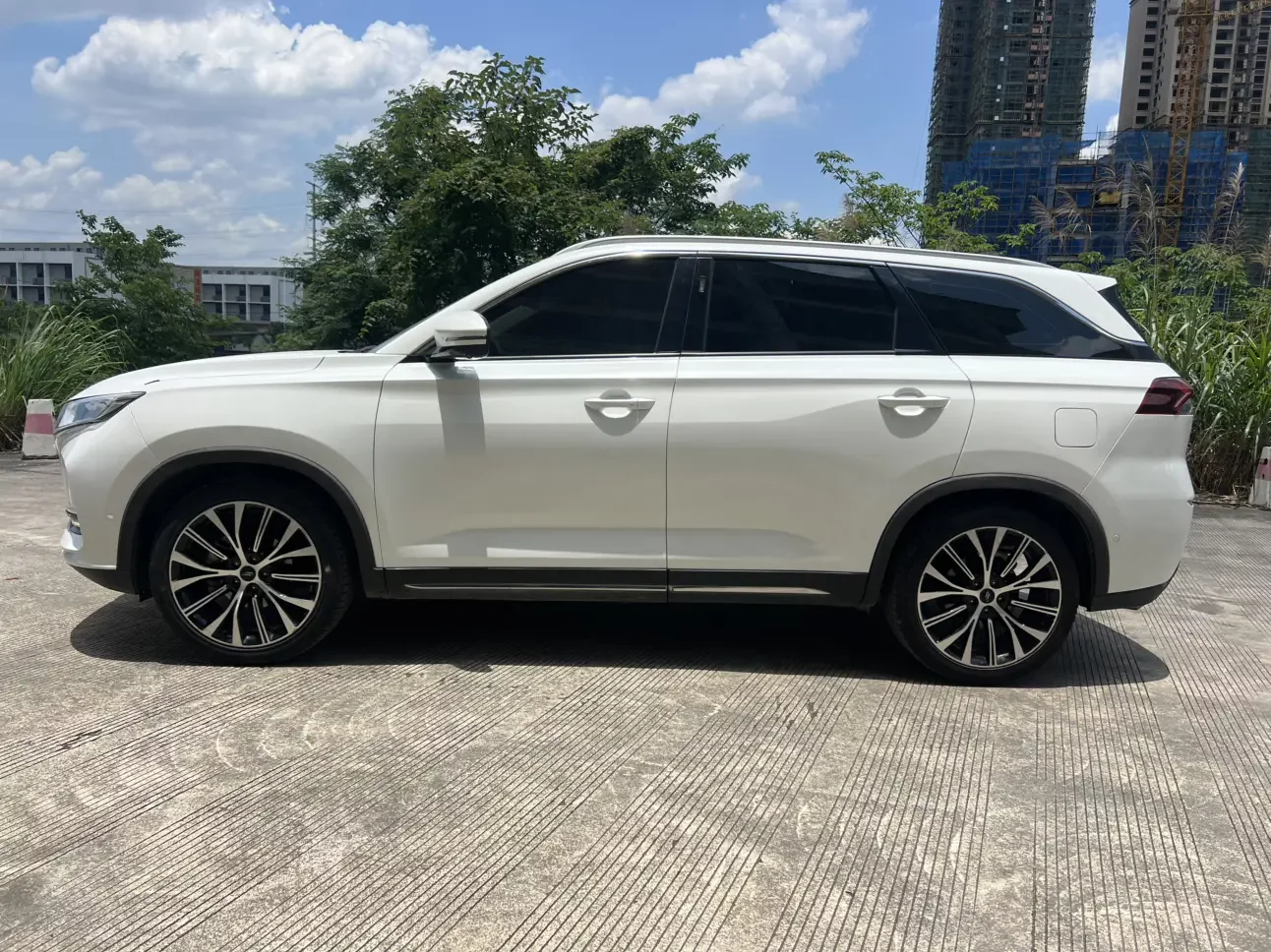 Oshan Changan Auchan X7