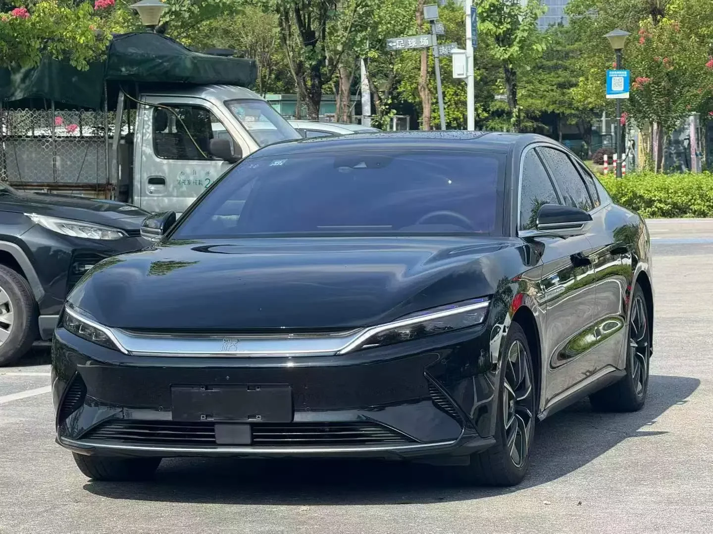 BYD Han EV