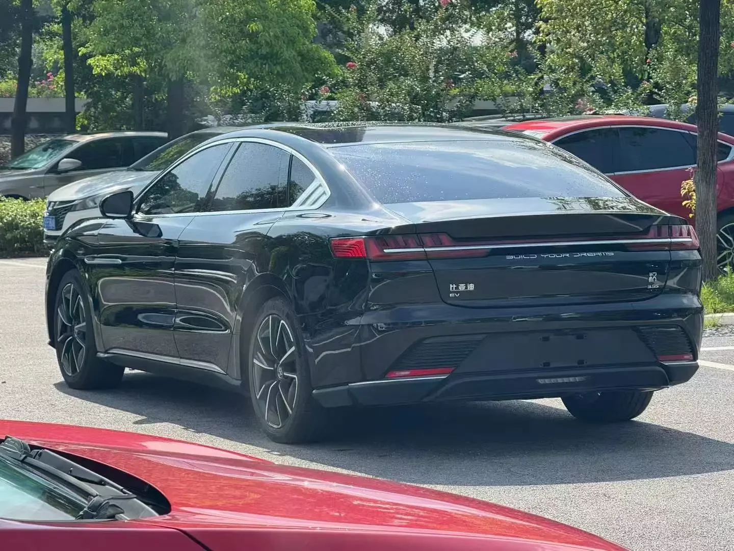 BYD Han EV