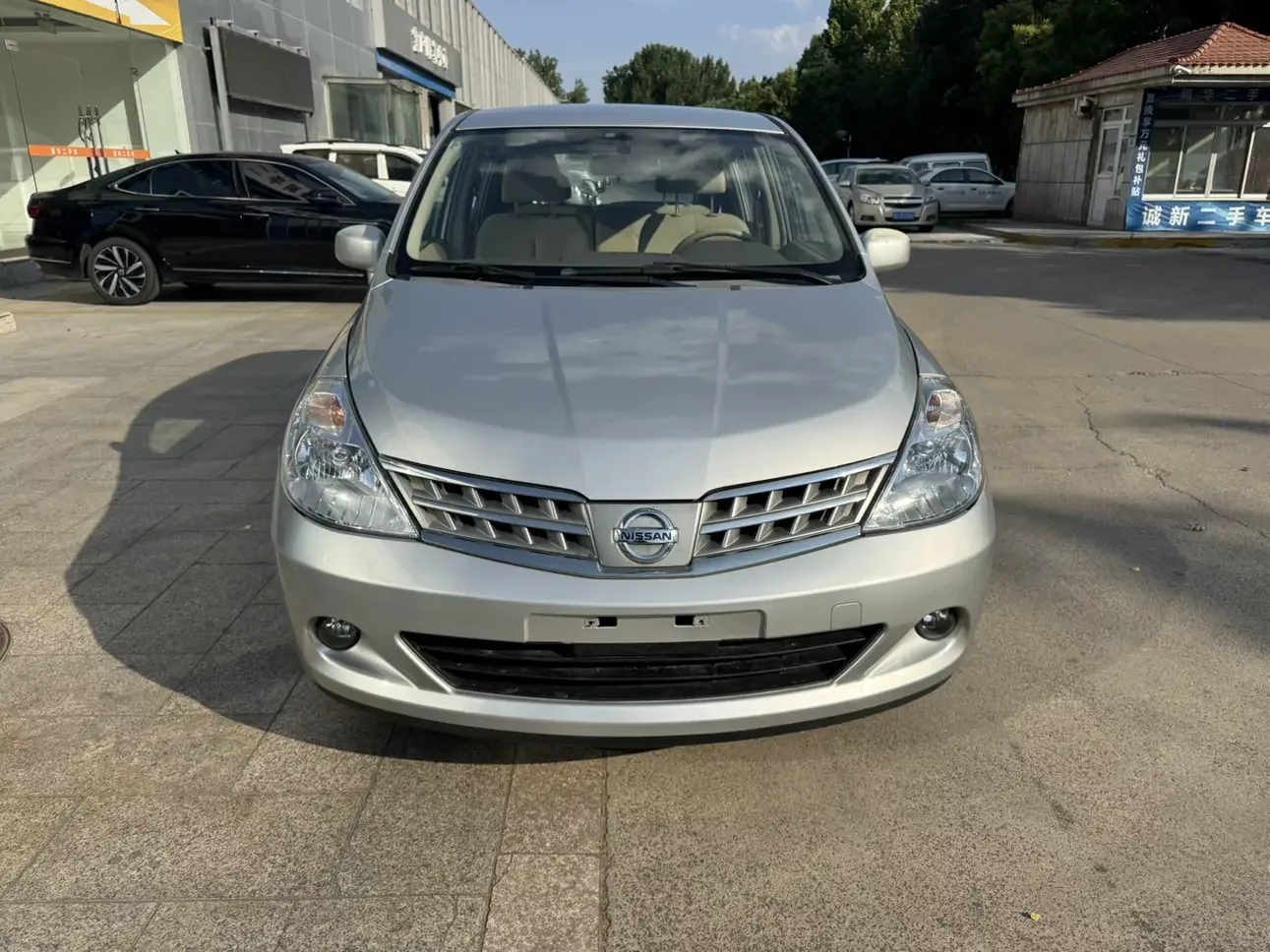 Nissan Tiida  из Китая