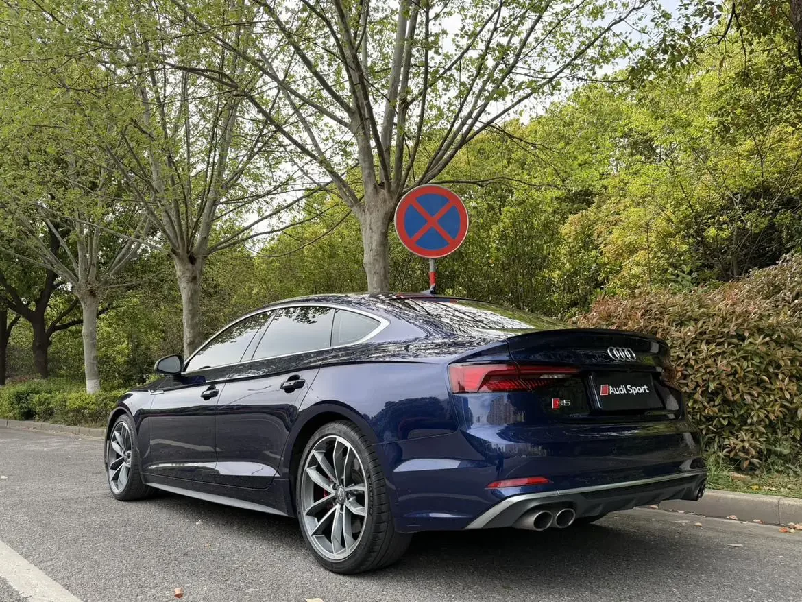 Audi S5