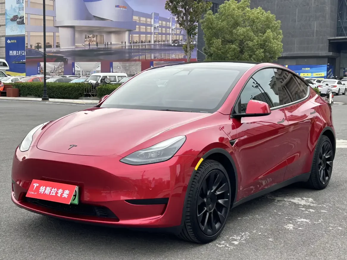 Tesla Model Y  из Китая