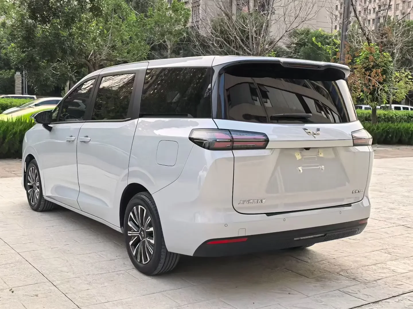 Wuling Starlight 730 PHEV