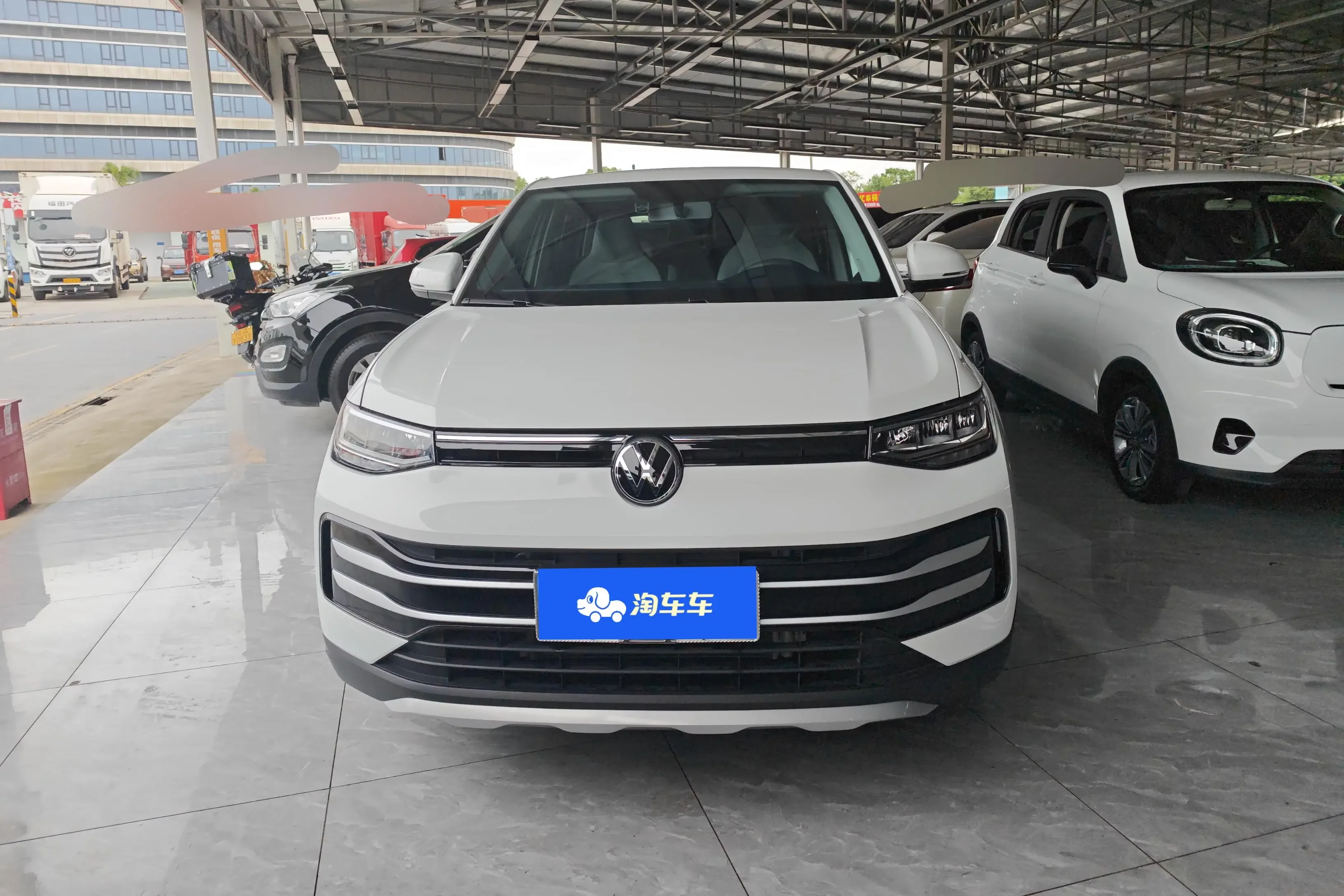 Volkswagen Tharu