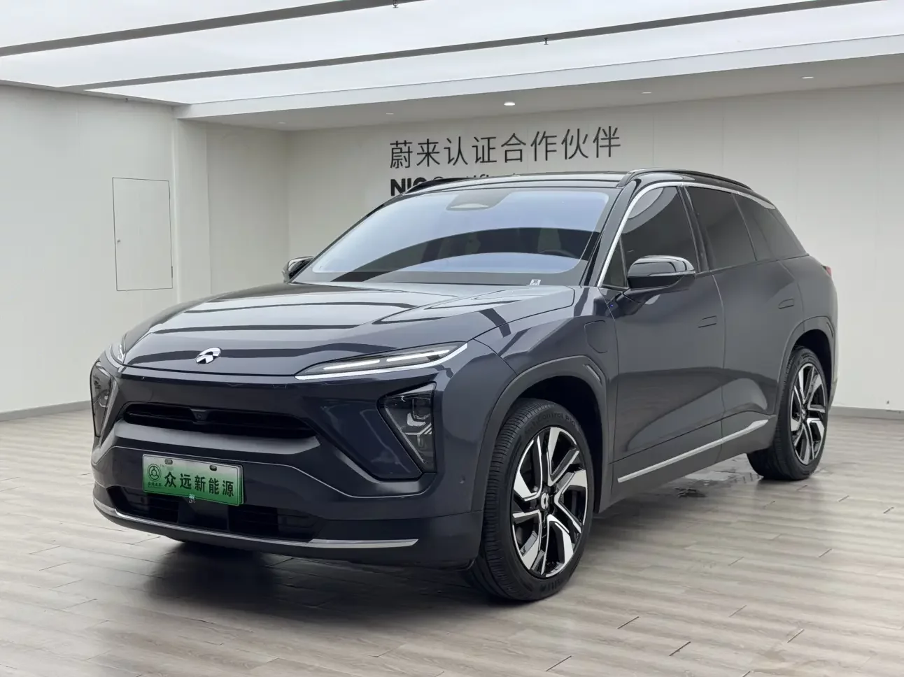 NIO ES6