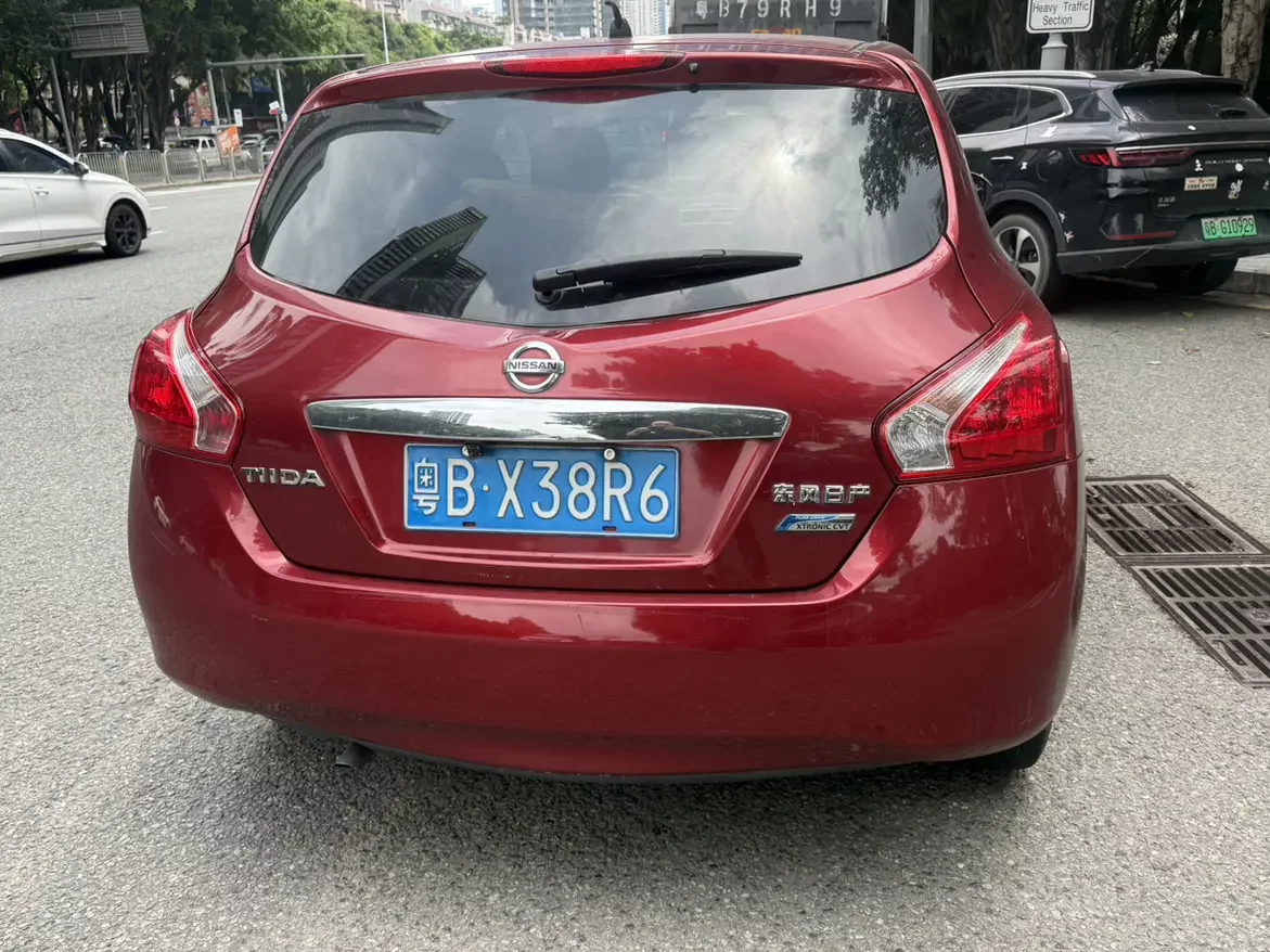 Nissan Tiida