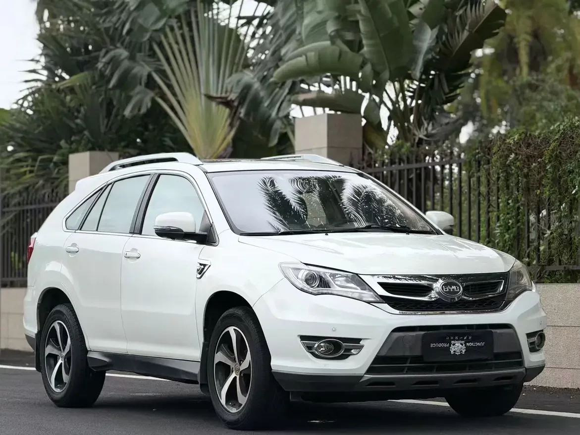 BYD S7