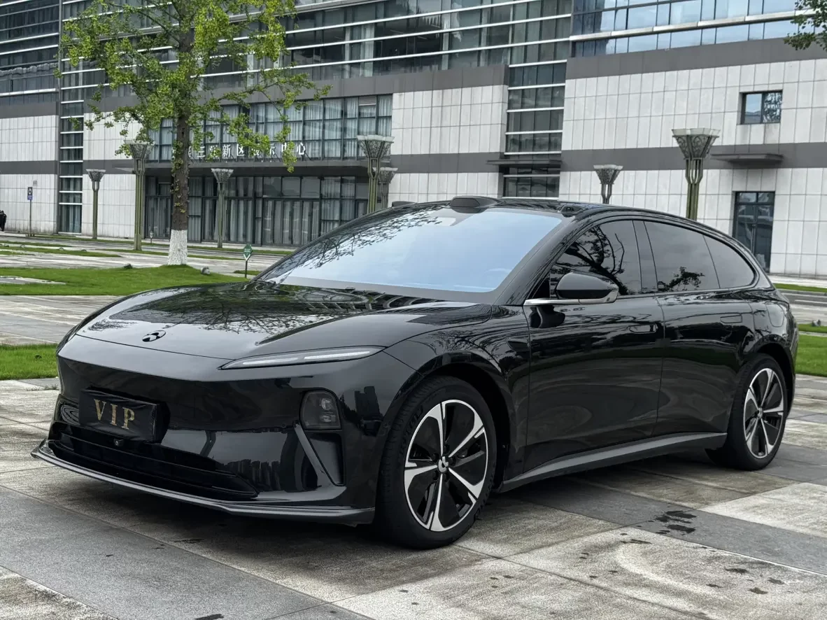 NIO ET5T  из Китая