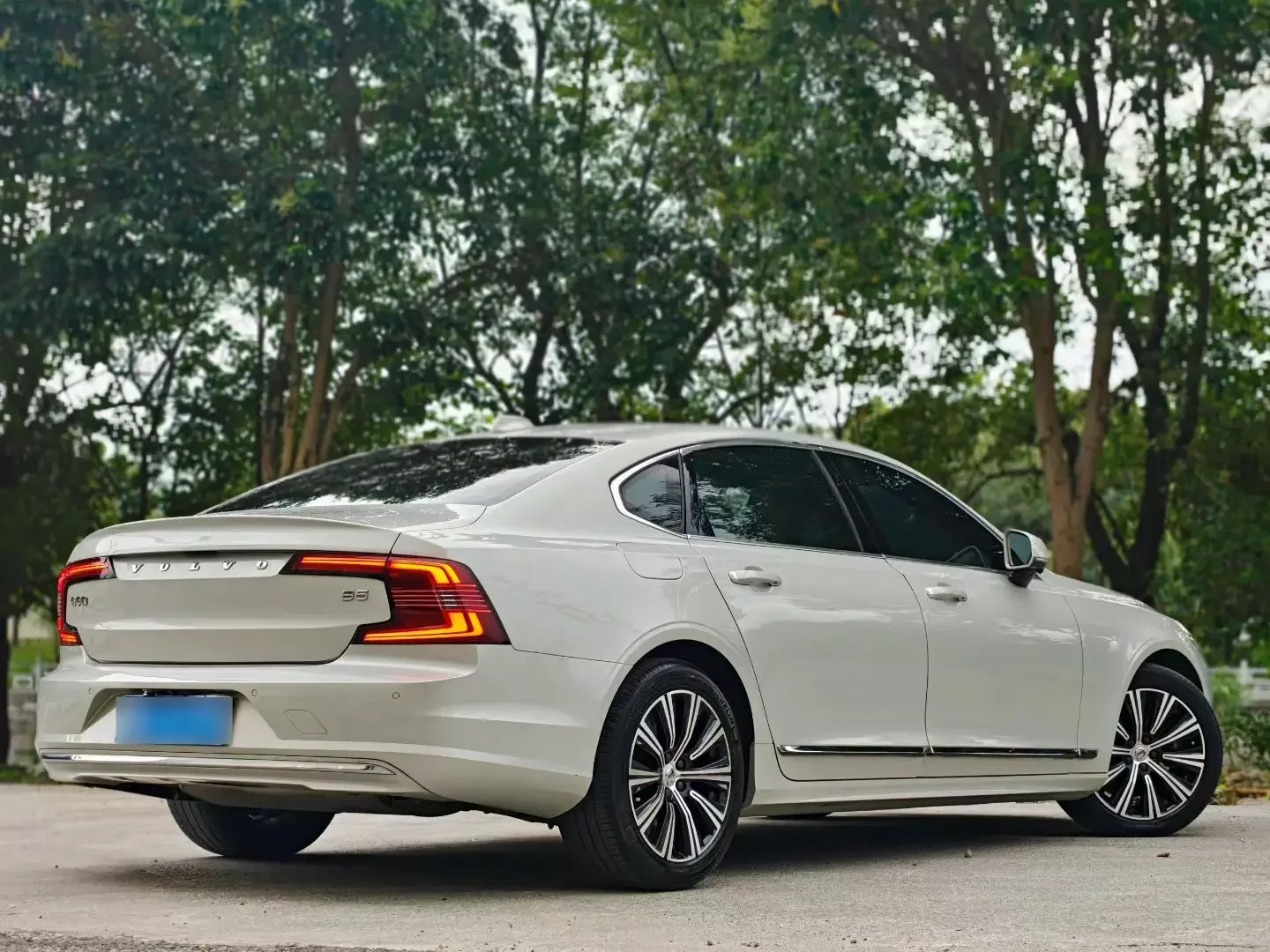 Volvo S90