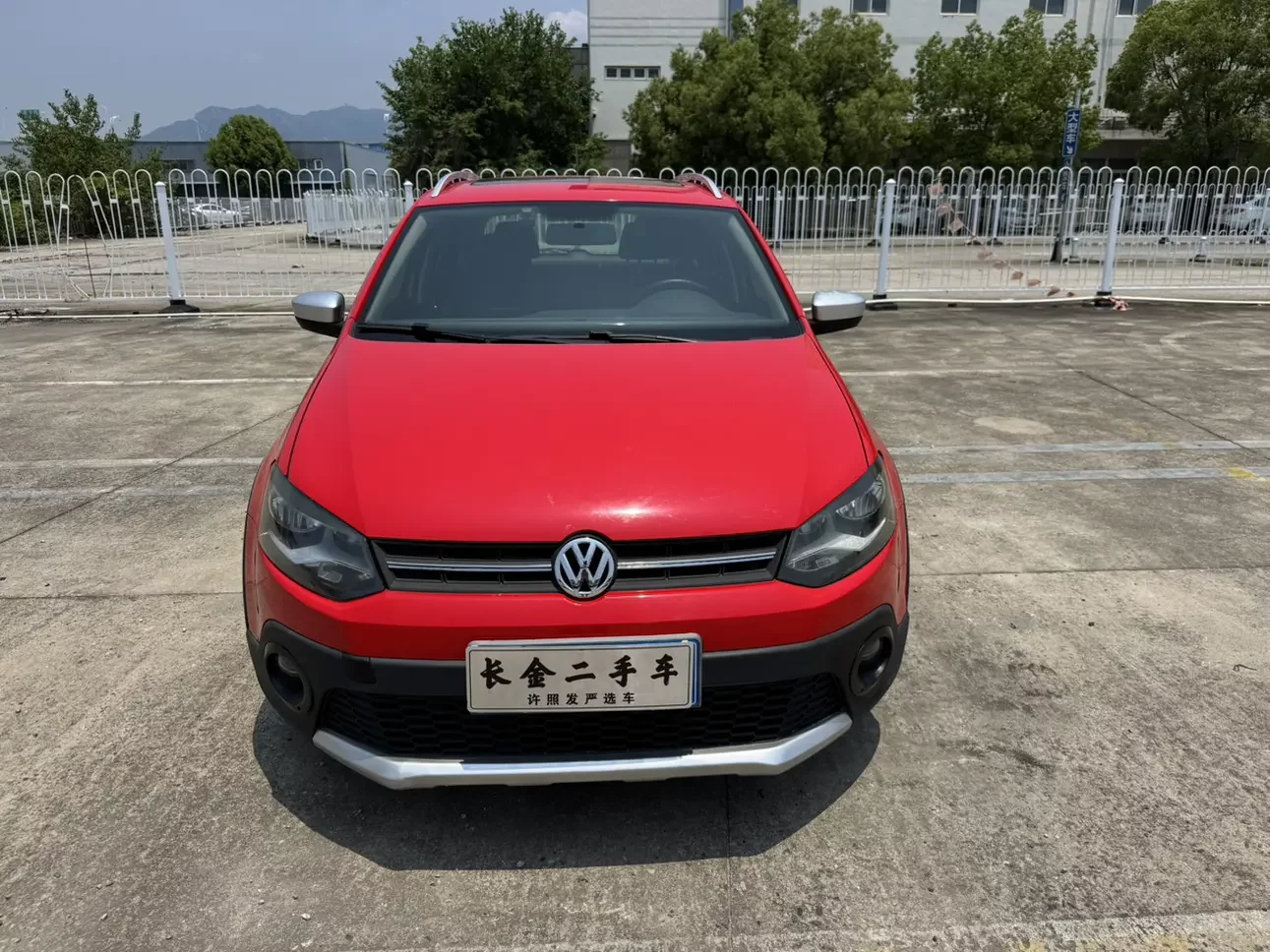 Volkswagen Polo  из Китая