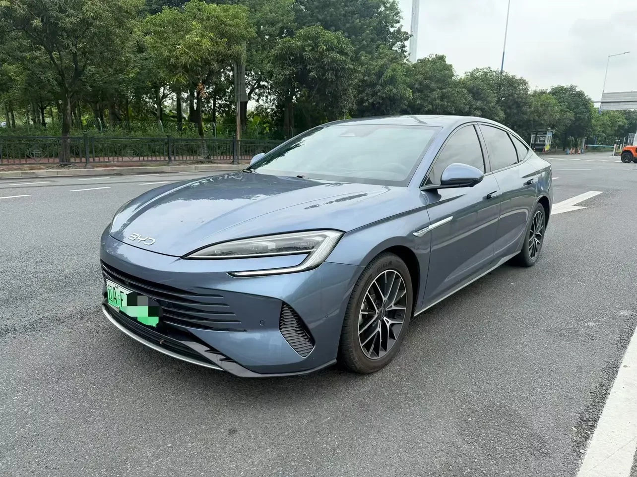 BYD Seal DM  из Китая
