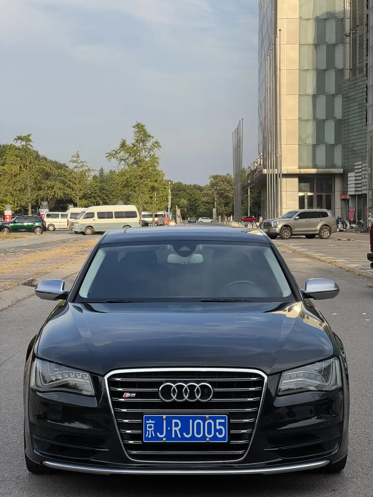 Audi S8