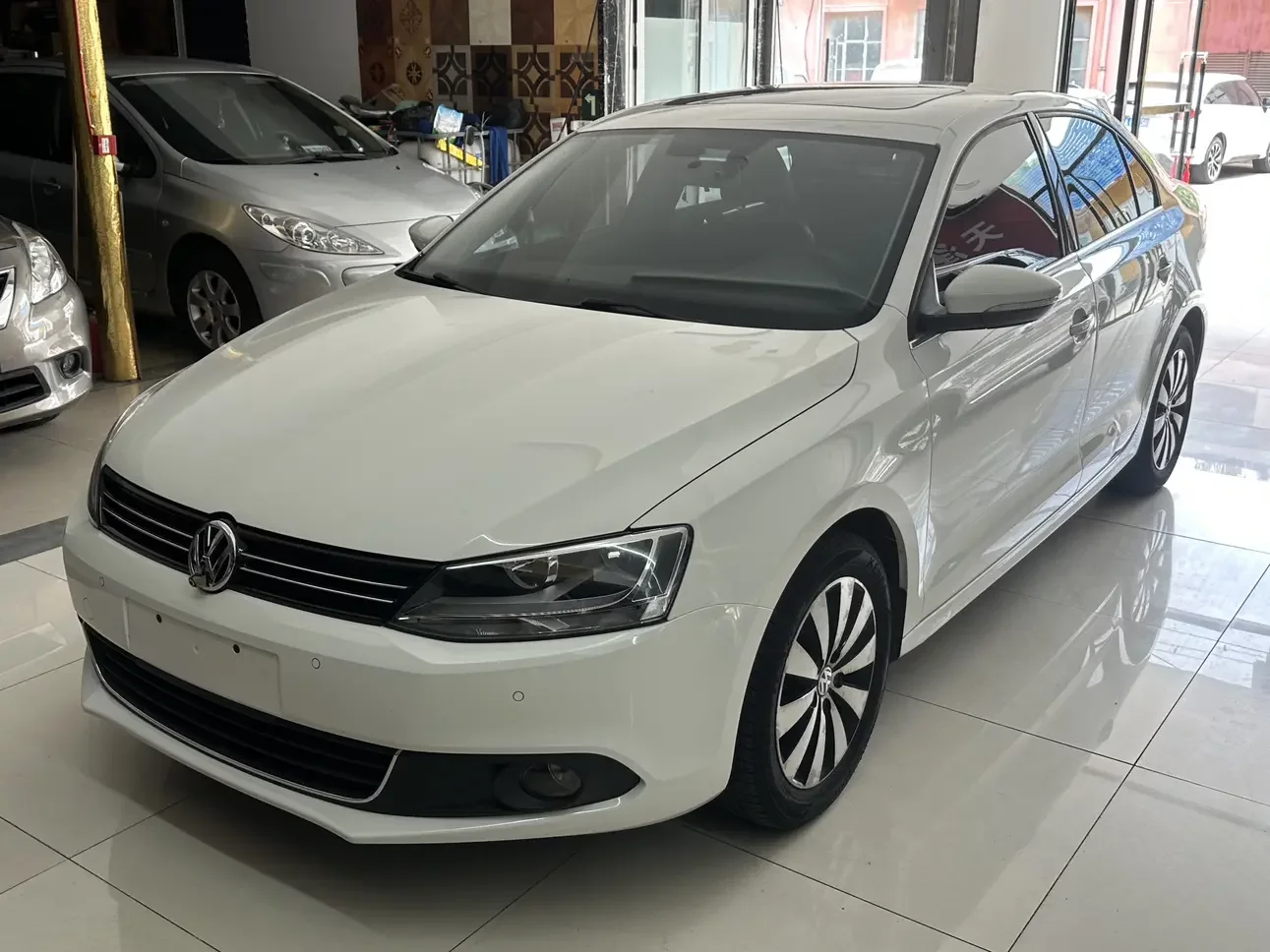 Volkswagen Sagitar