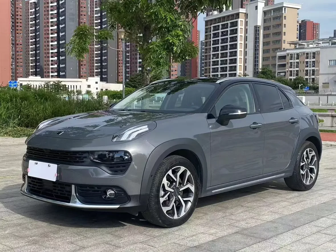 Lynk & Co 02