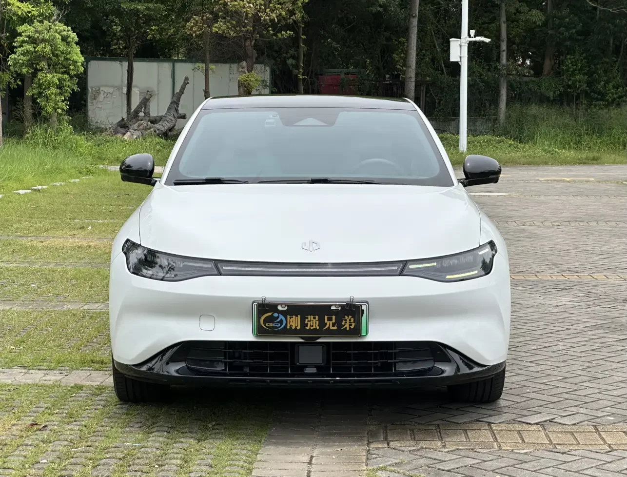 Leapmotor Zero running C01