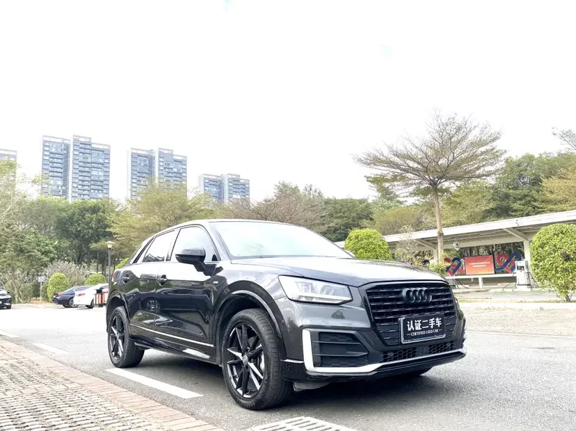 Audi Q2L