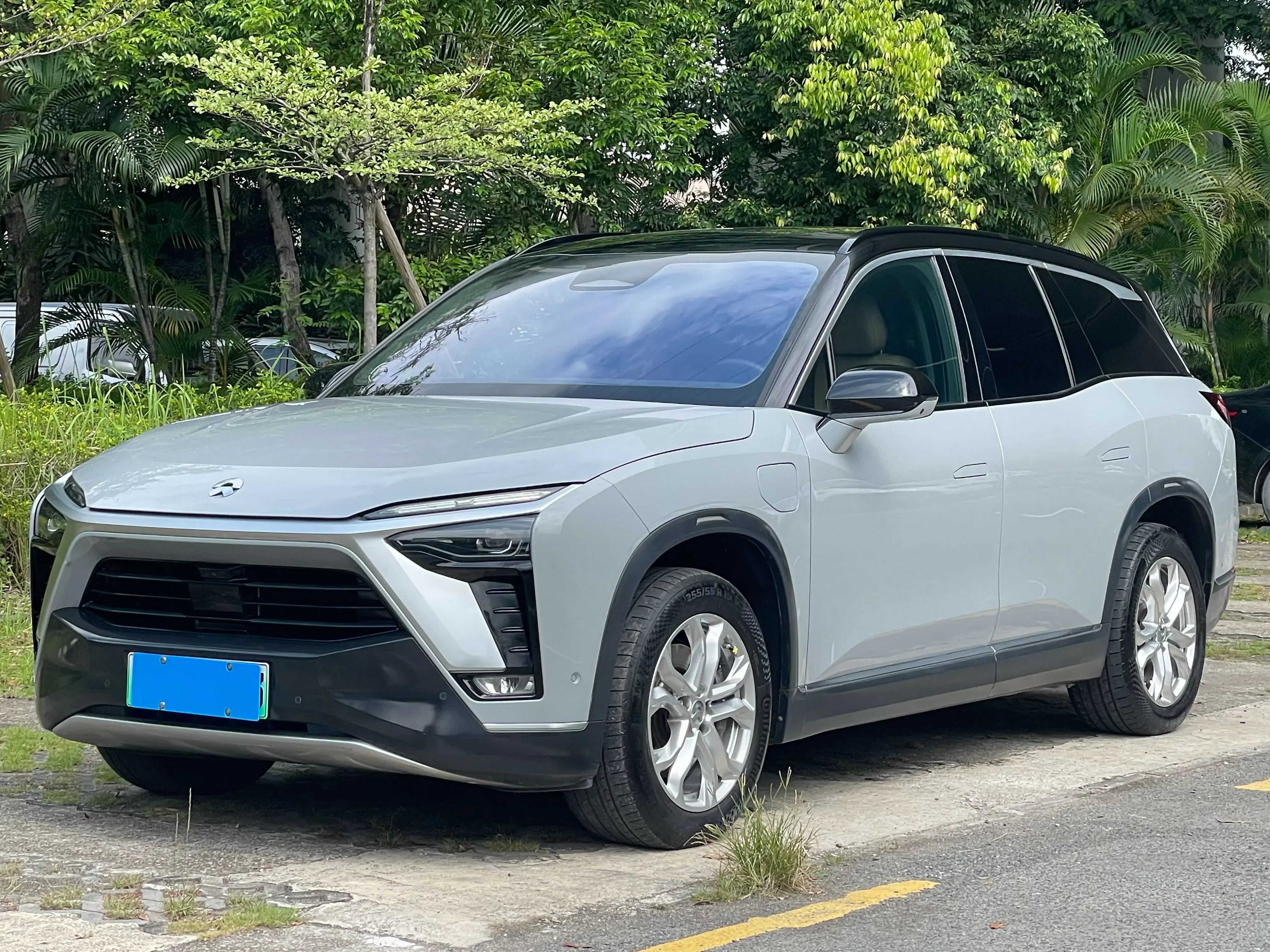 NIO ES8  из Китая