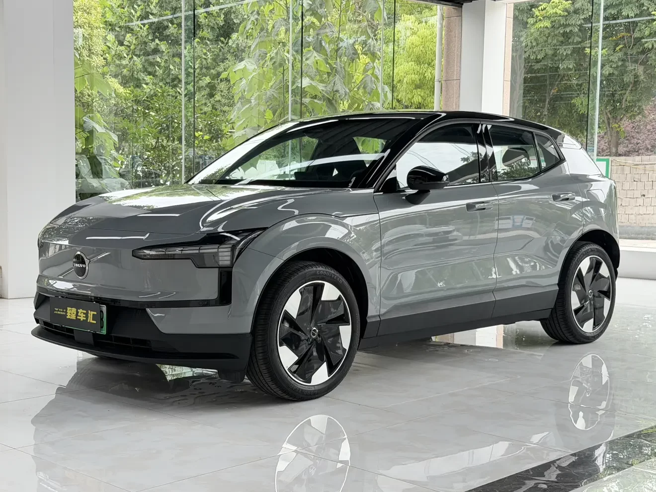 Volvo EX30