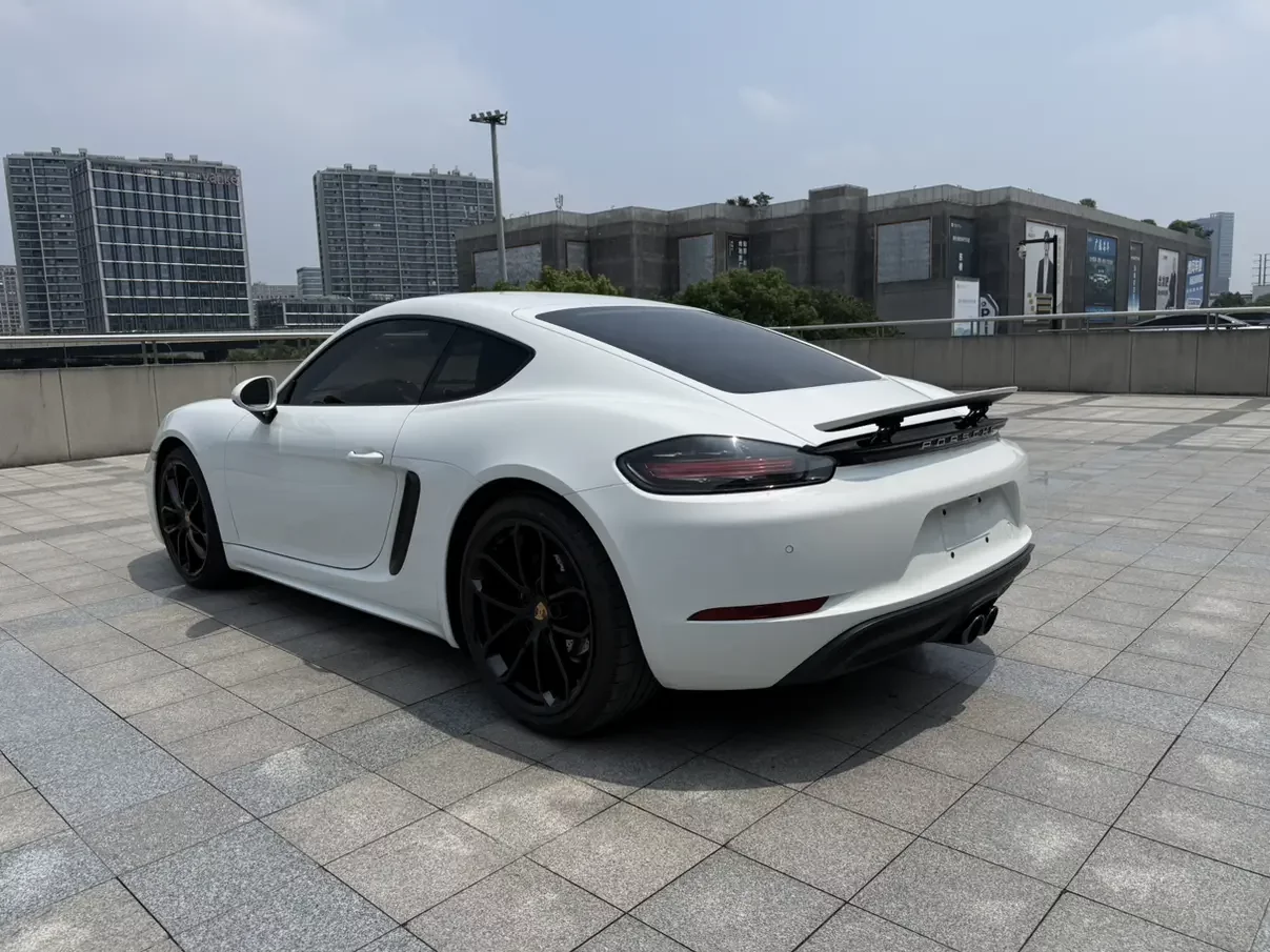 Porsche 718