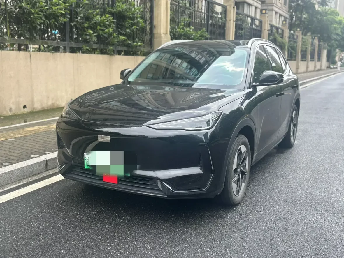 Geely Galaxy E5