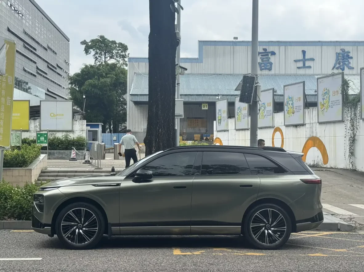 Xpeng G9