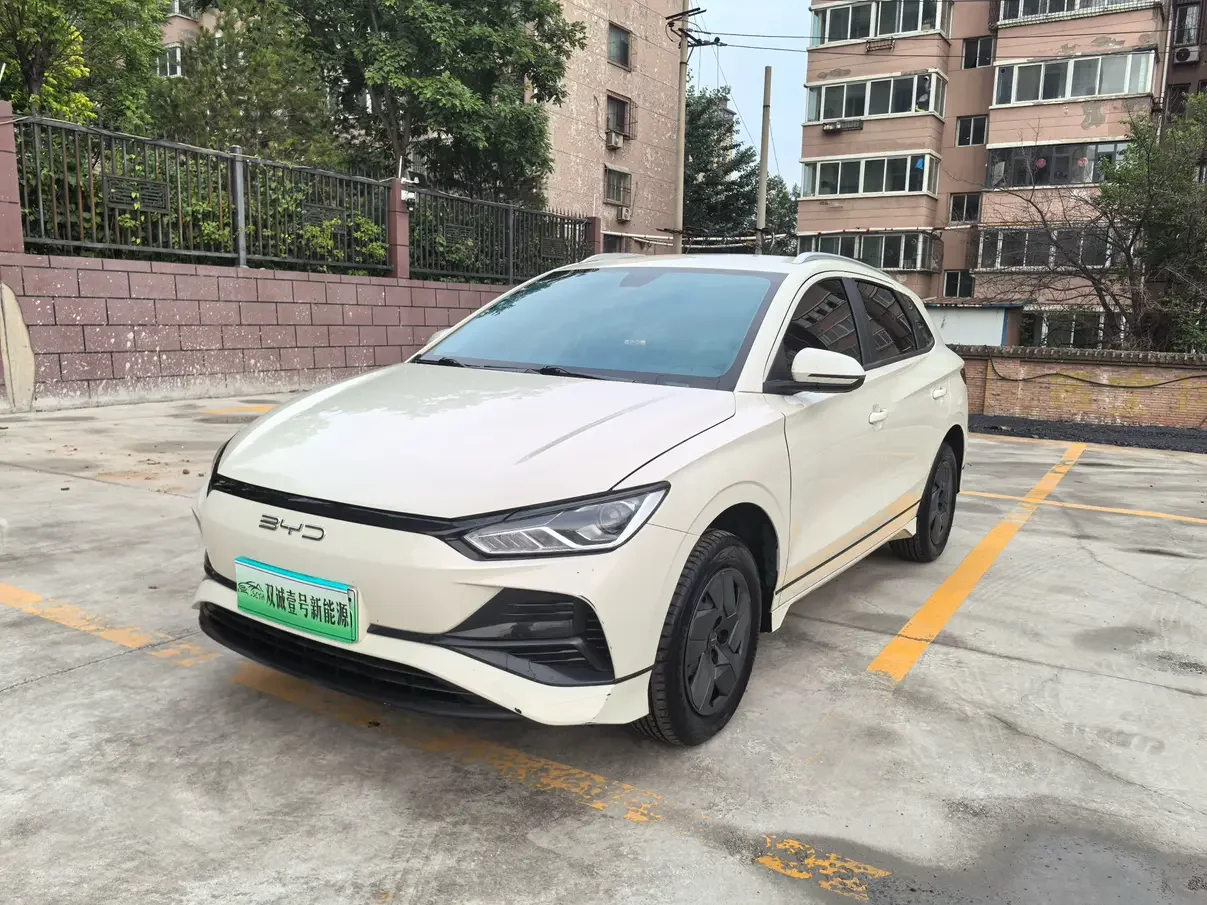 BYD e2