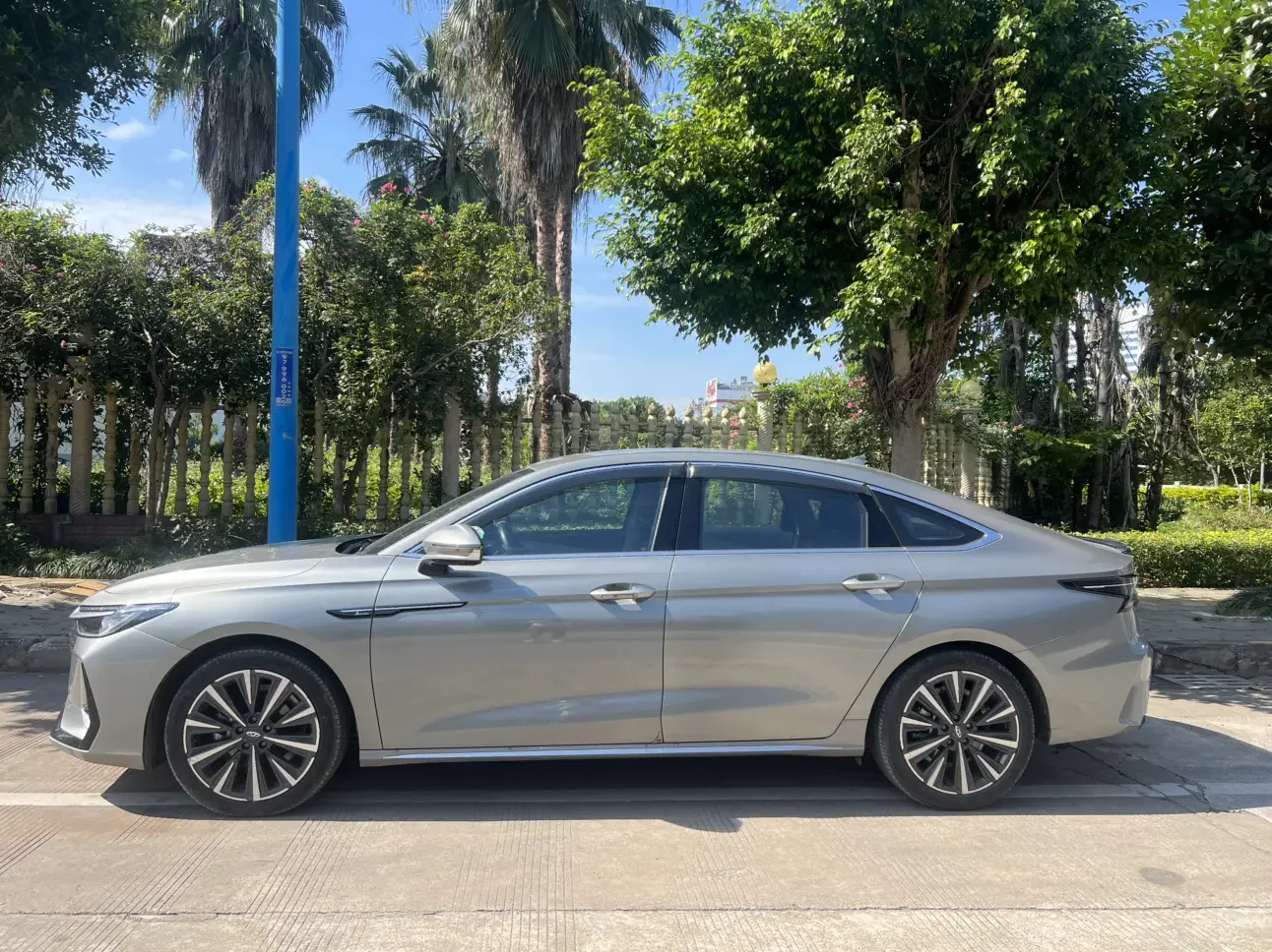 Chery Arrizo 8