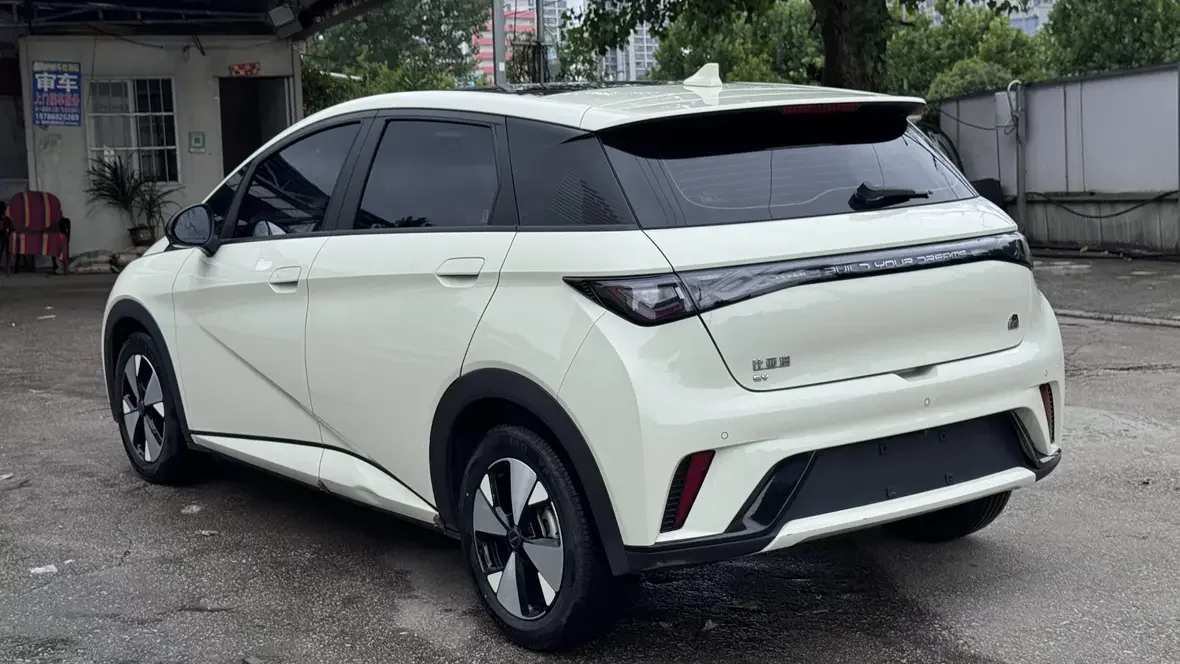 BYD dolphin