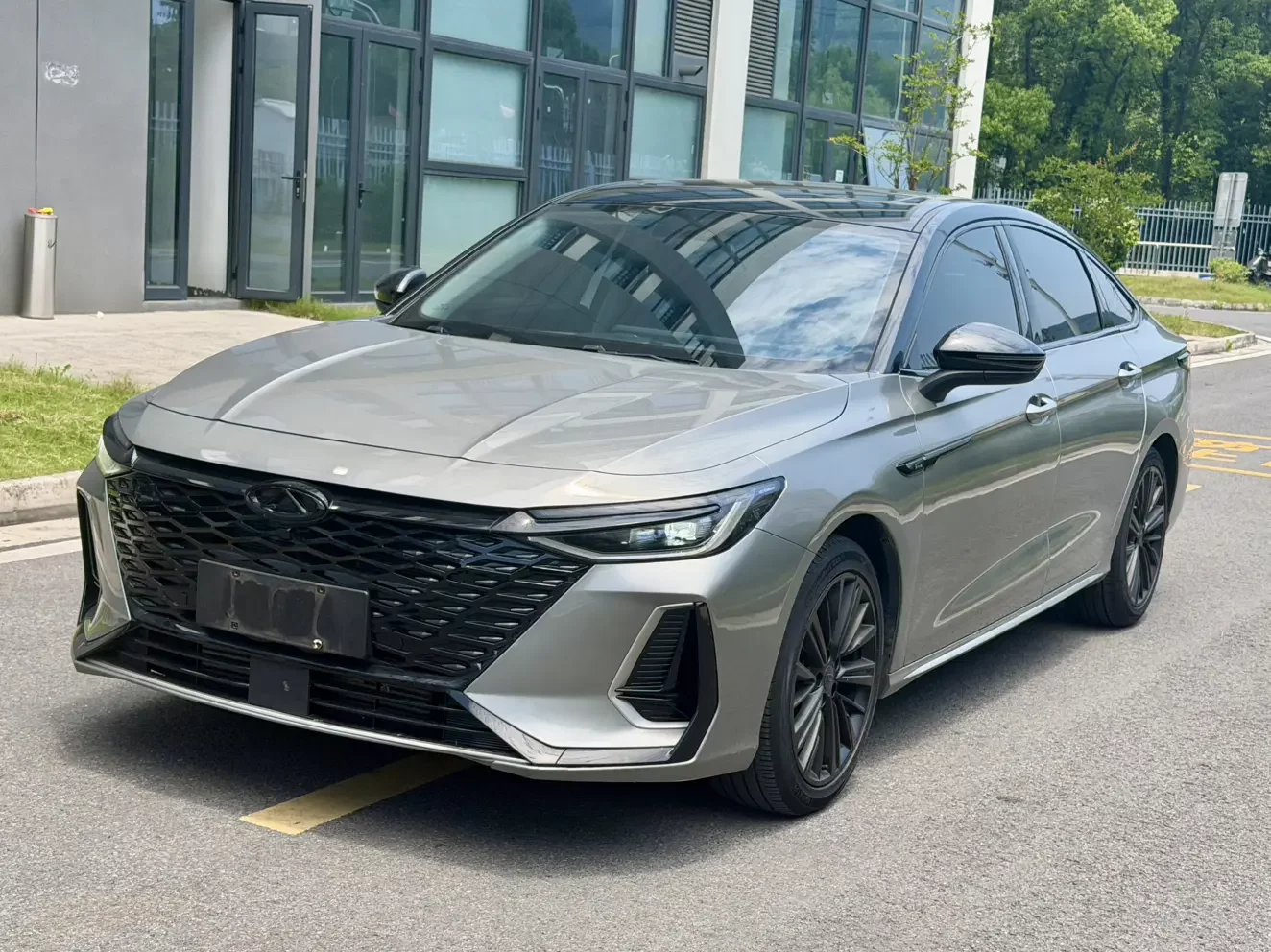 Chery Arrizo 8