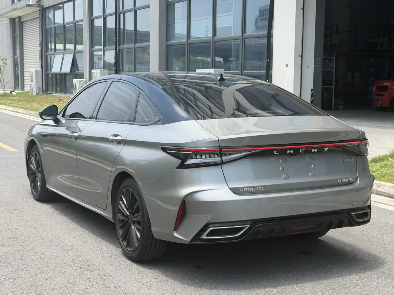 Chery Arrizo 8