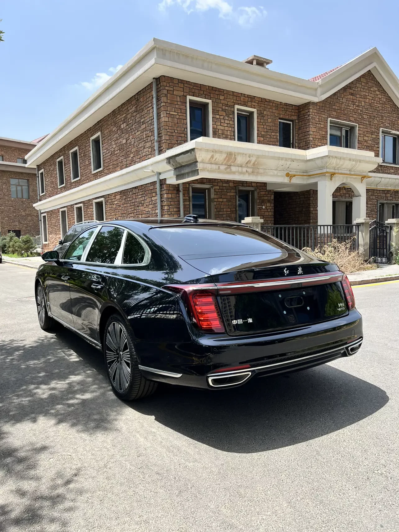 Hongqi H9