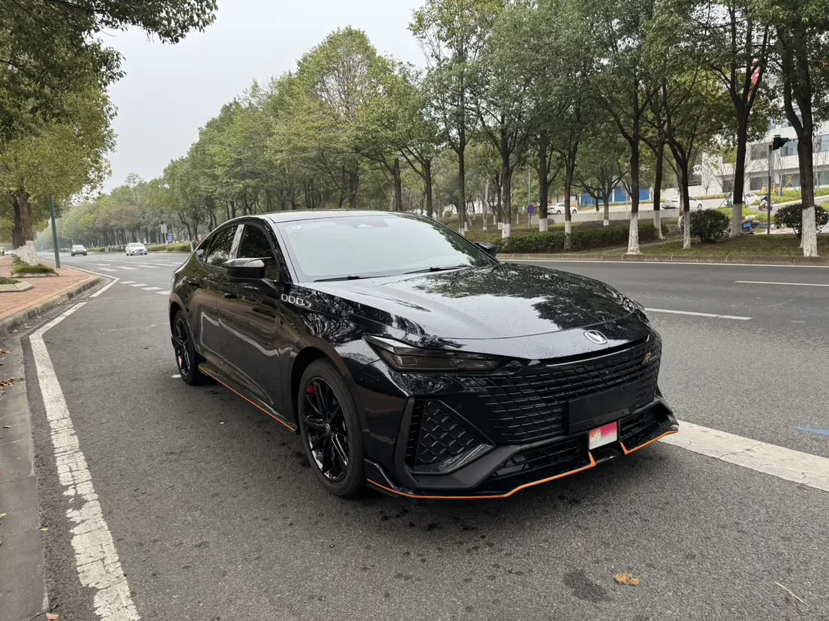 Changan UNI-V