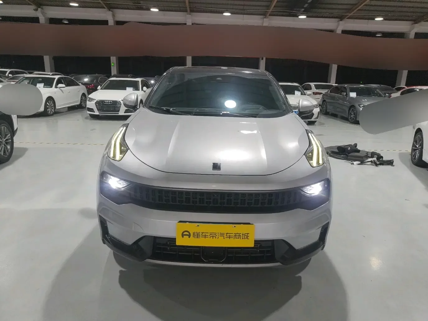 Lynk & Co 05