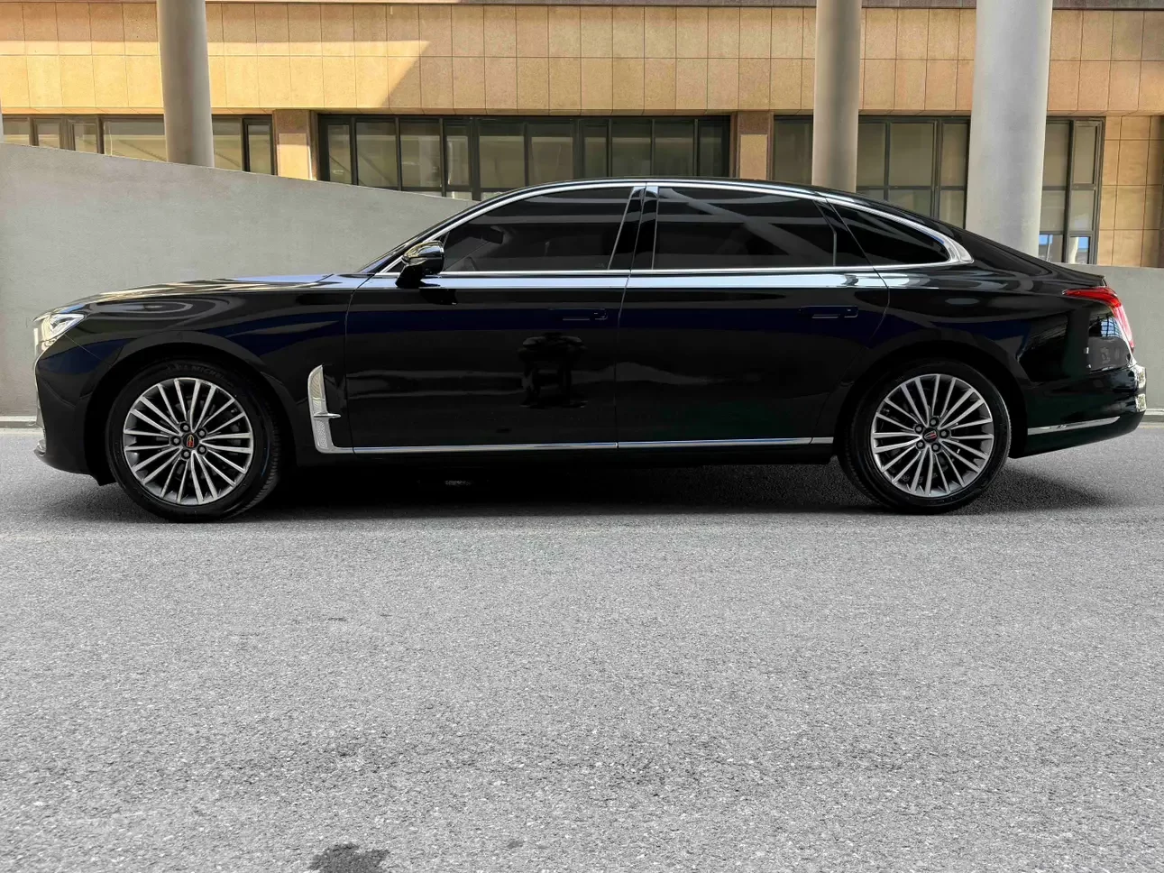 Hongqi H9