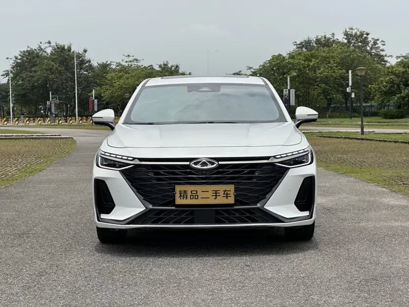 Chery Arrizo 8