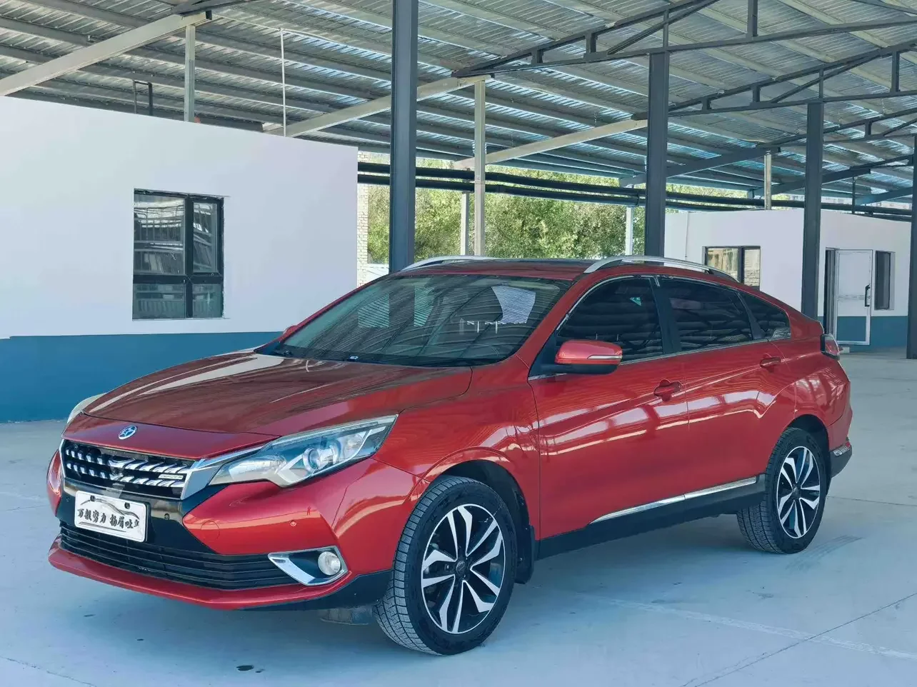 Kai Chen Venucia T90