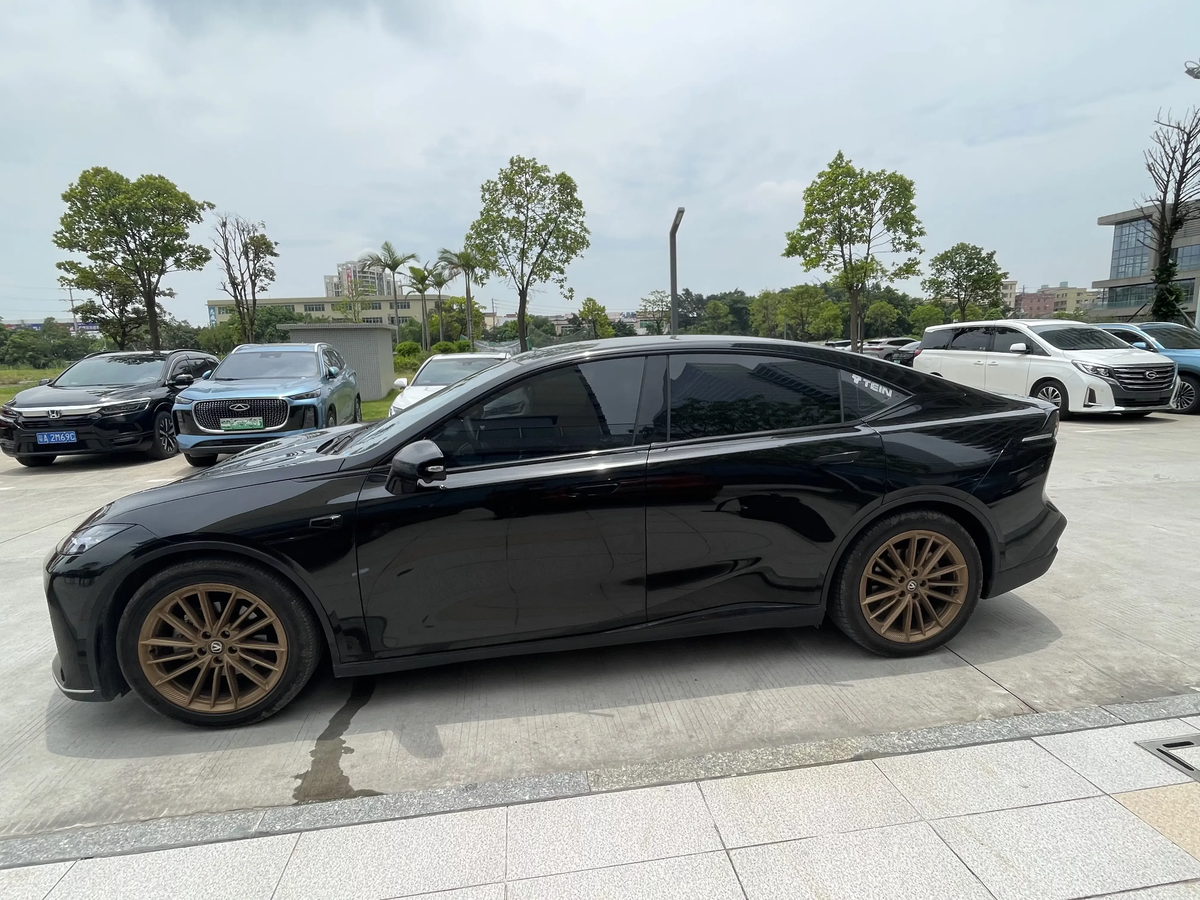 Deepal Dark blue SL03