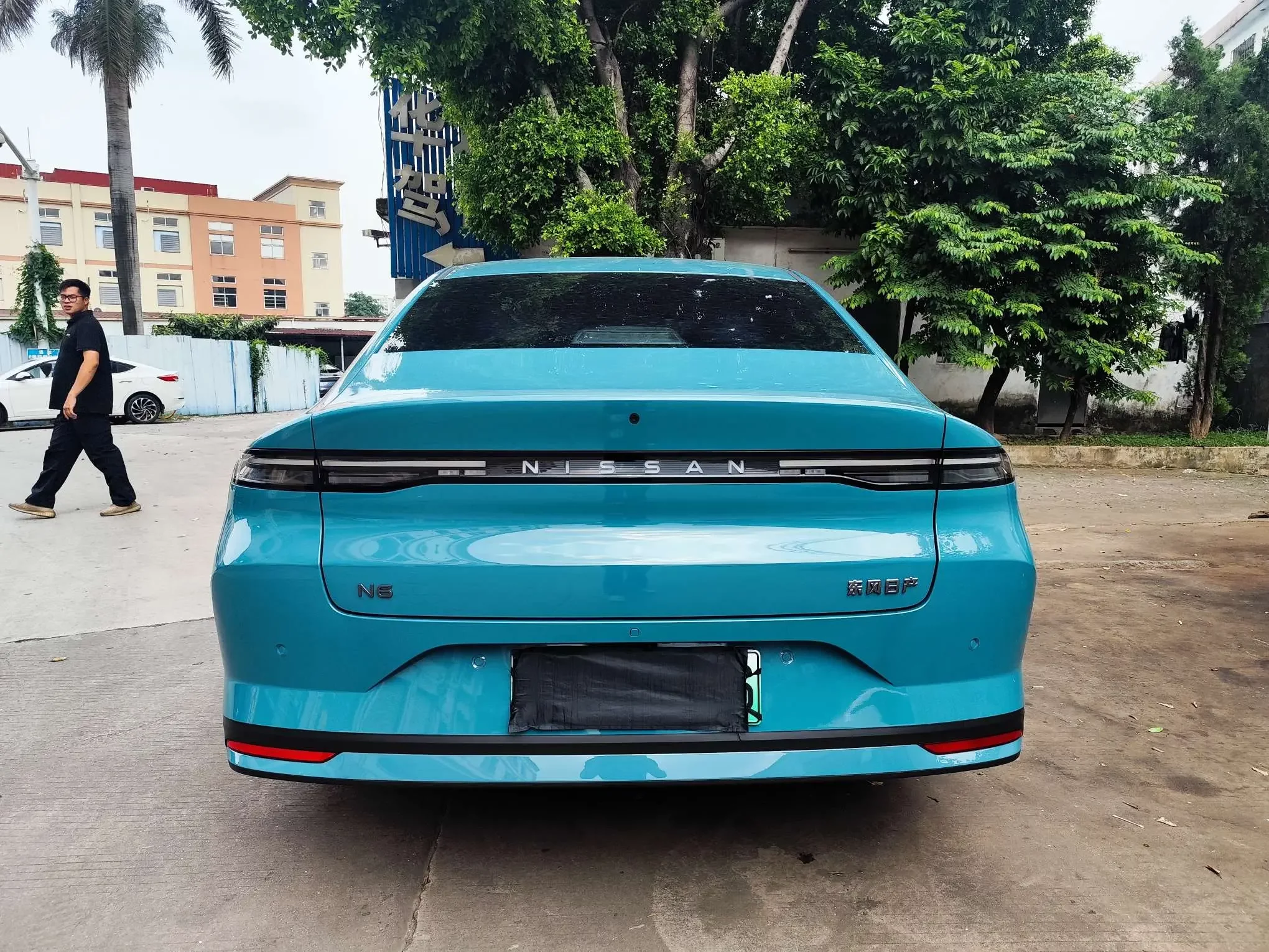Nissan N6