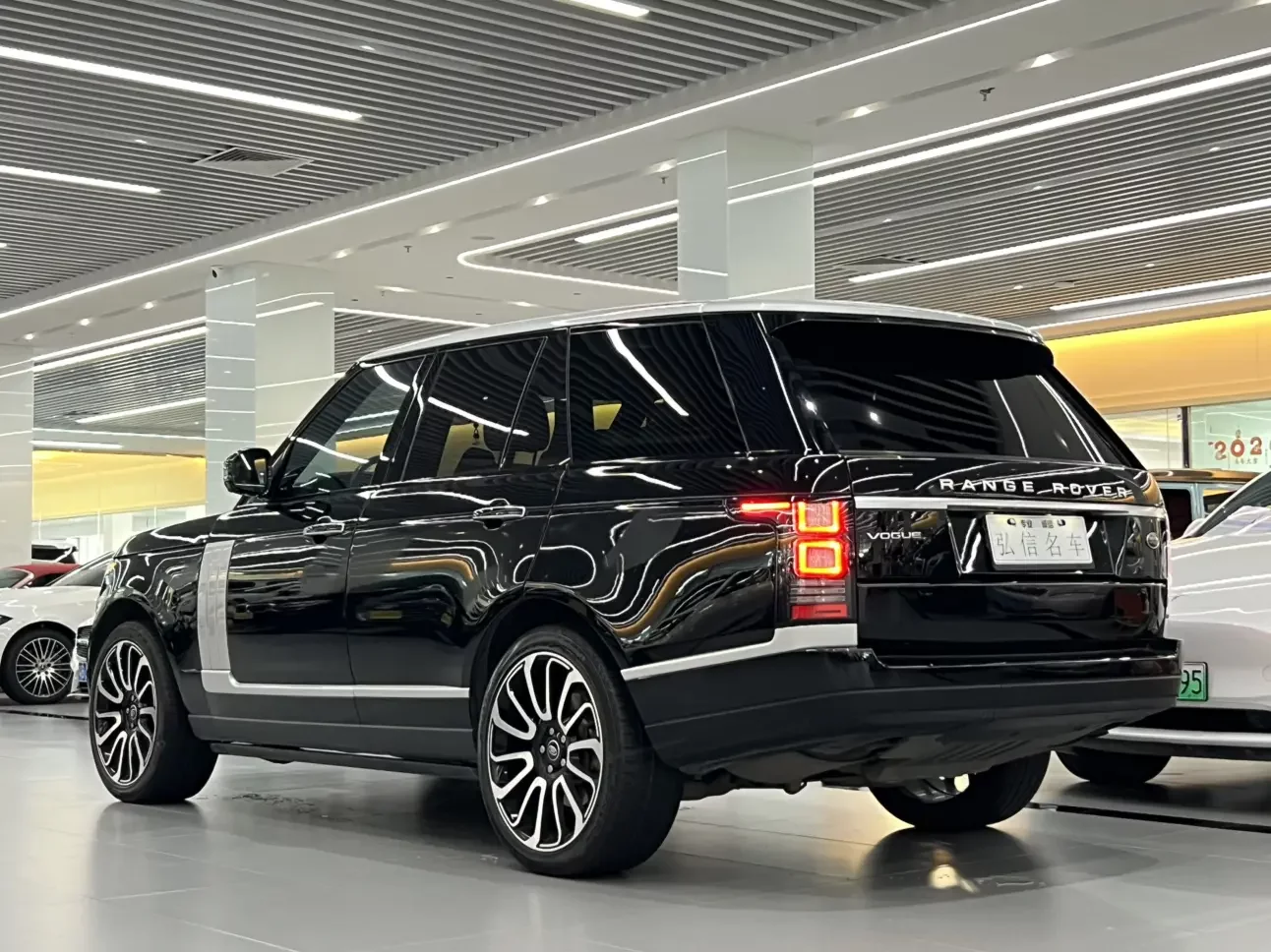 Land Rover range rover