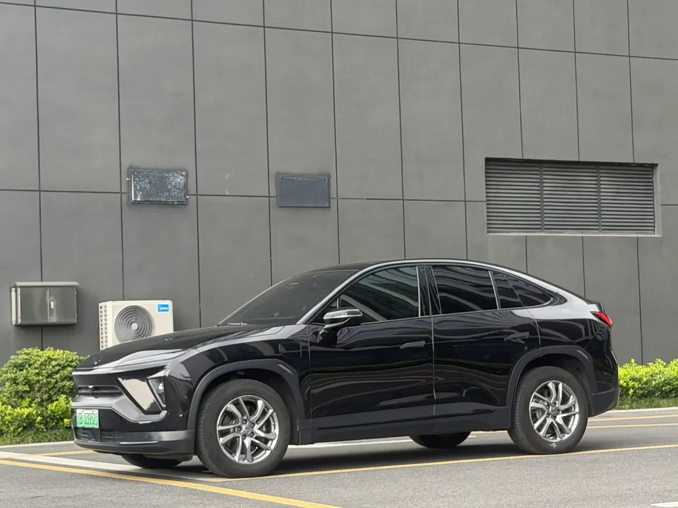 NIO EC6  из Китая