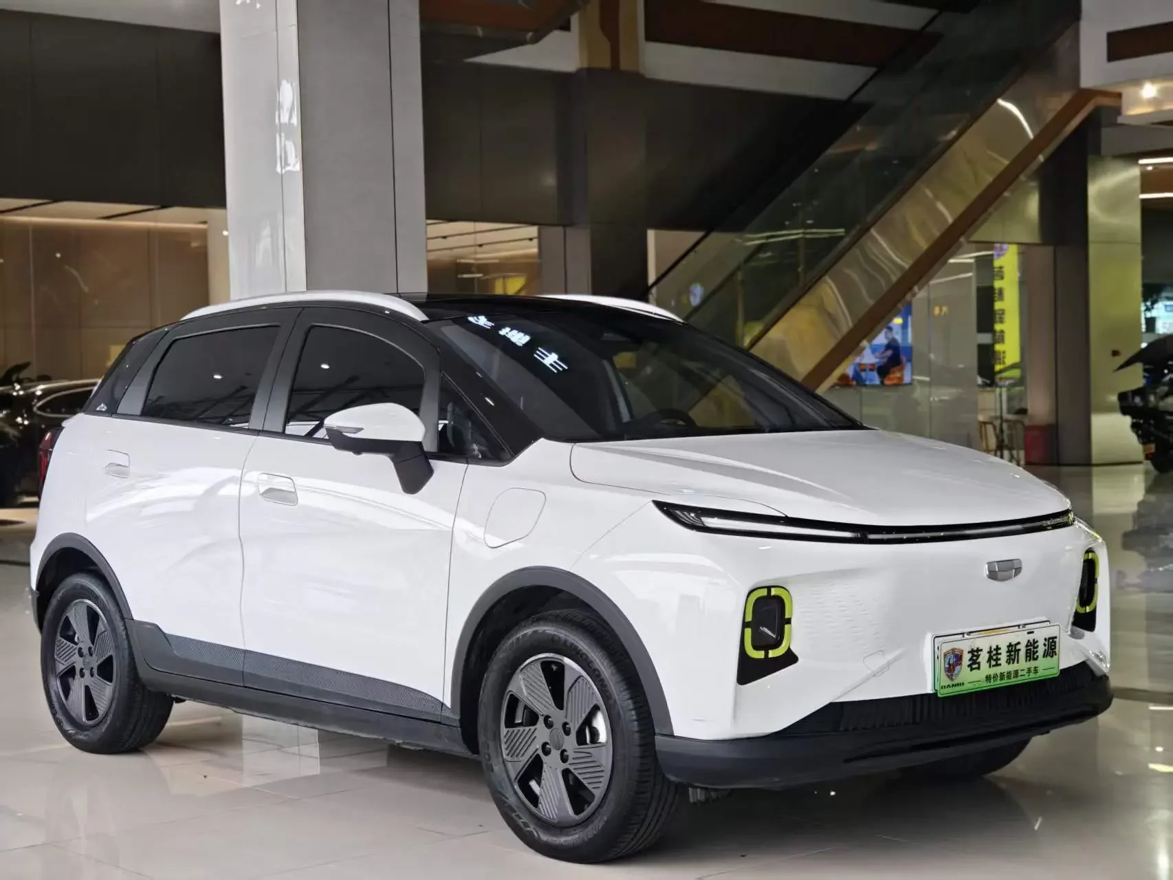 Geely Geometry E Firefly