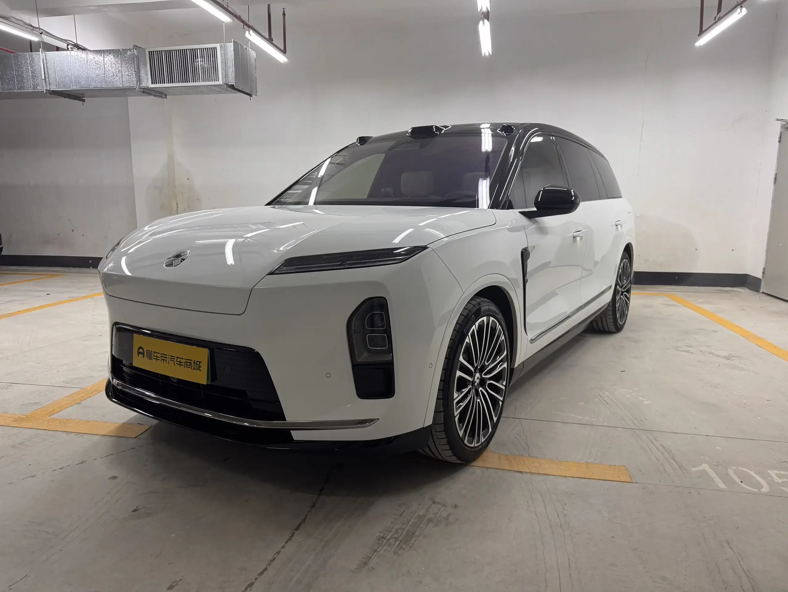 NIO ES8  из Китая