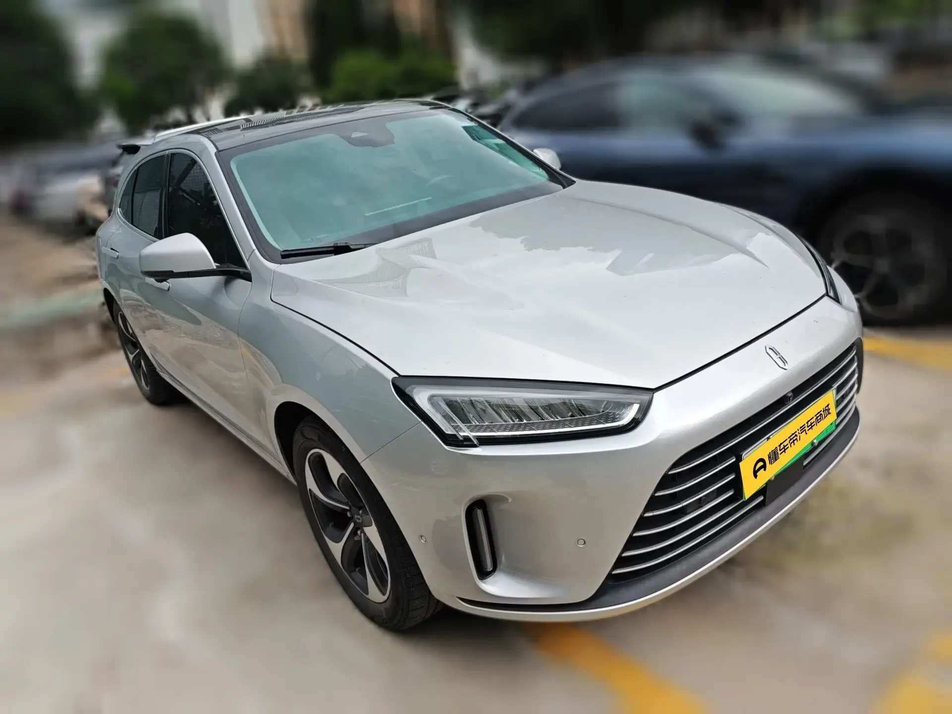 AITO M5