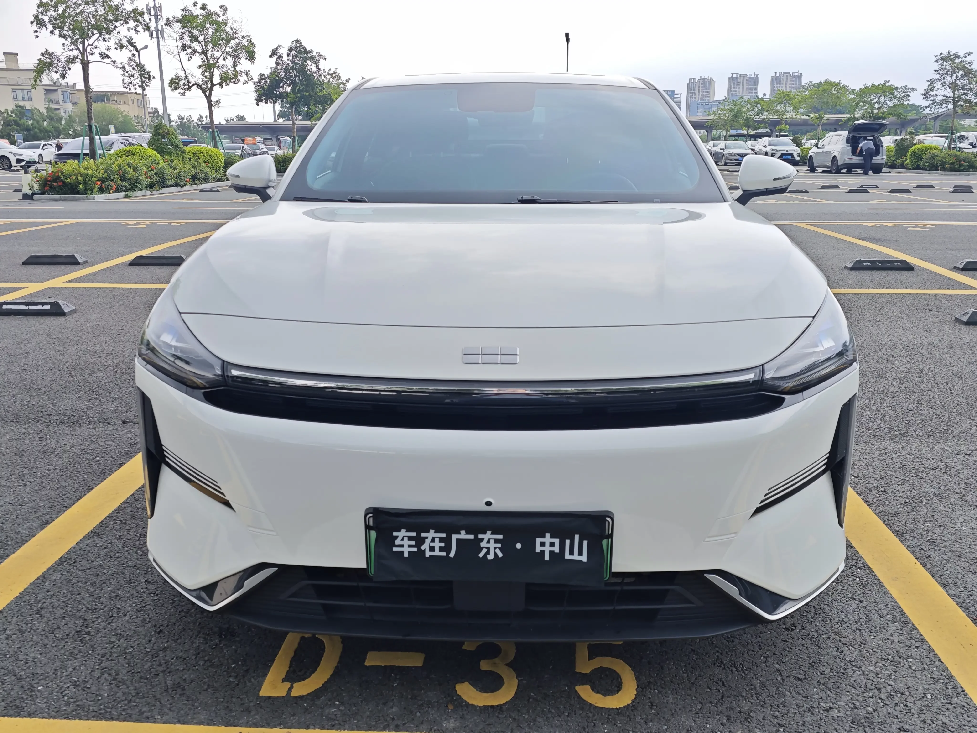 Geely Galaxy L6