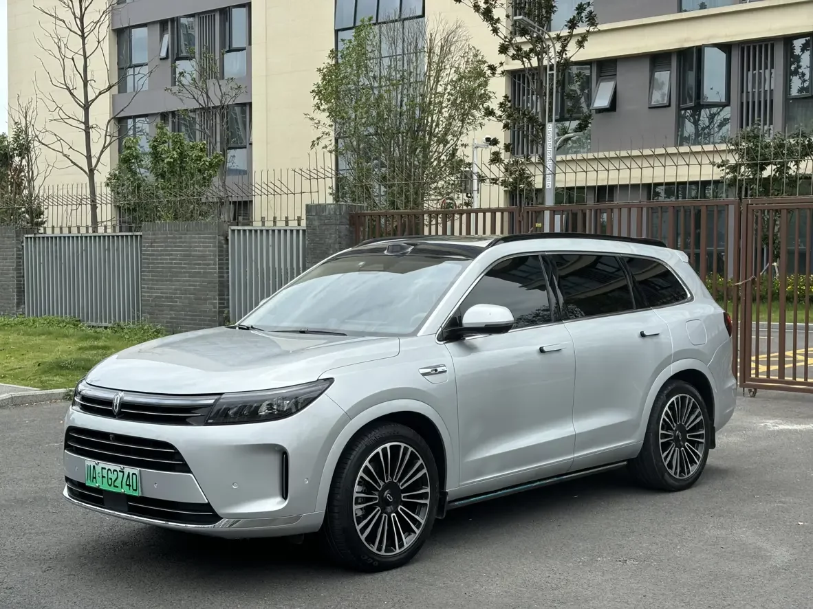 AITO M7