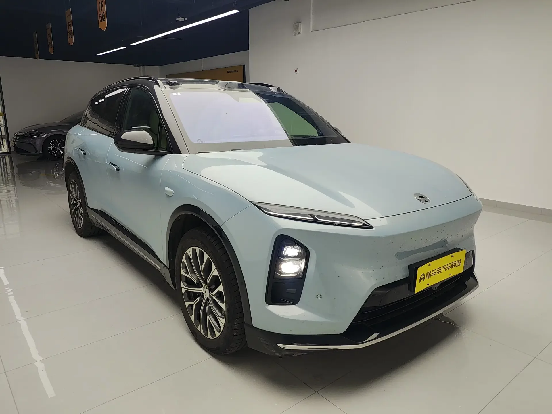 NIO ES6